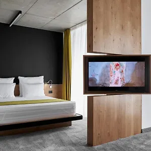 Aparthotel Adella Boutique - Free Secured Parking