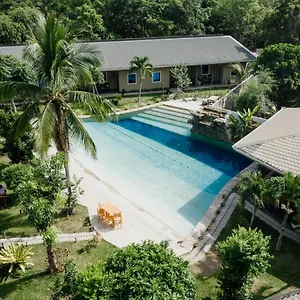 Resort Hidden Lagoon