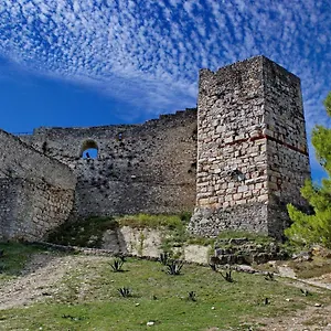  Pensión Genti Albania